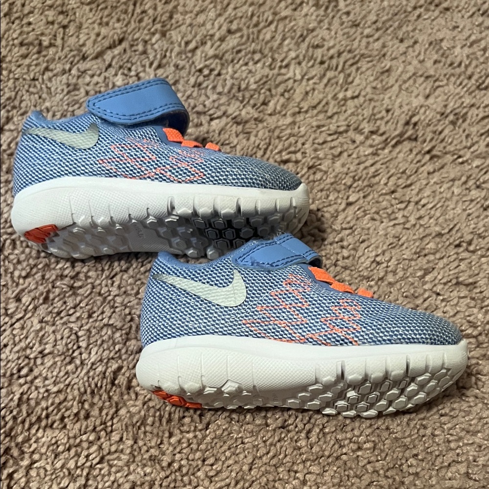 Nike Kids Sneakers in Blue and Orange